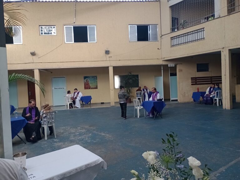 Mutirão de Confissões na São José