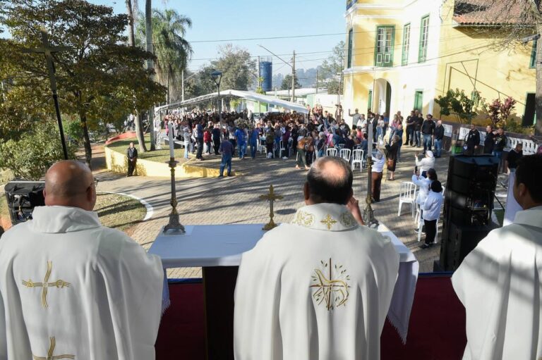 Nossa-Senhora-em-Guarulhos_Easy-Resize.com_
